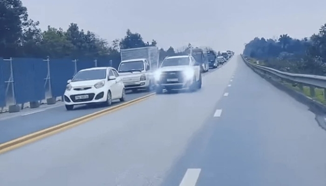 nhay-den-di-nguoc-chieu-2