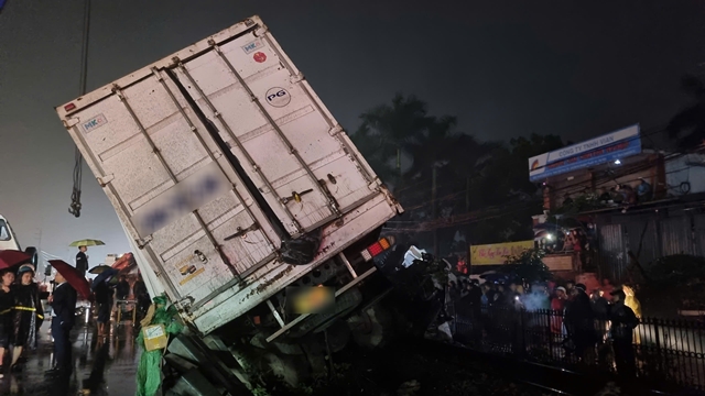 xe-tai-bi-tau-hoa-tong-8