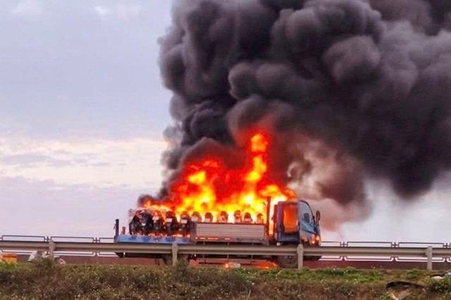 chay-o-to-cho-xe-may-1