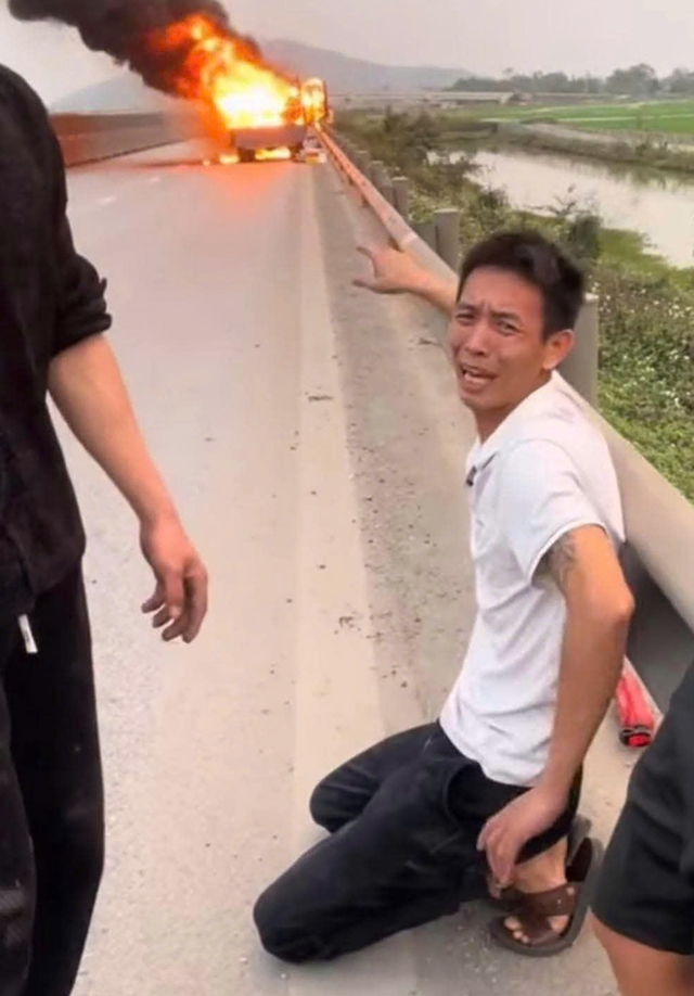 chay-o-to-cho-xe-may-2