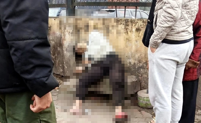 vu-nguoi-dan-ong-tu-vong-ben-duong-giai-phong-ha-noi-nhan-dinh-nguyen-nhan-ban-dau-07054483 (1)