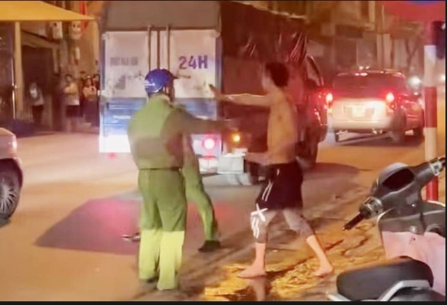 chem-nguoi-di-duong-1