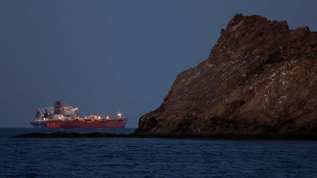 eo-bien-hormuz-thanh-bai-min-nhung-tac-dong-kho-luong-va-kha-nang-pha-the-phong-toa-cua-my-2