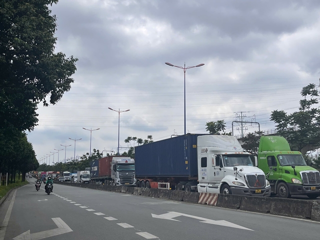 xe-bon-tong-container-2