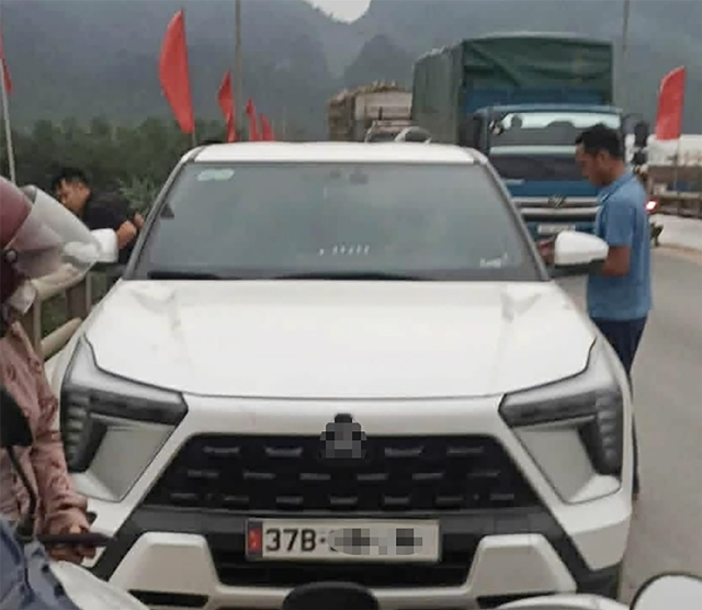 tim-kiem-co-gai-mat-tich-395