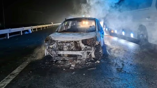 cb1d821b5a53b30dea42-jpg