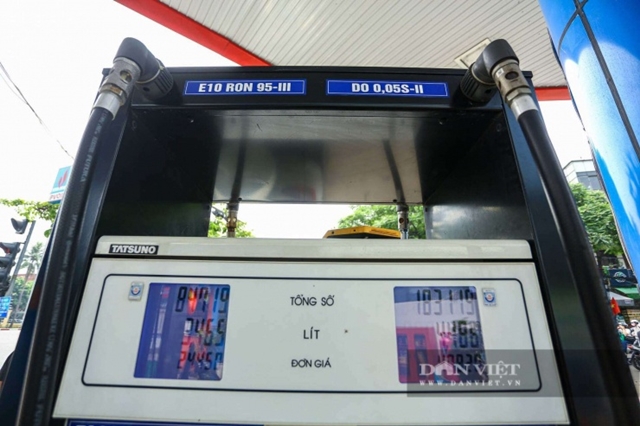 1775314407-chi81890-1303-width1920height1279