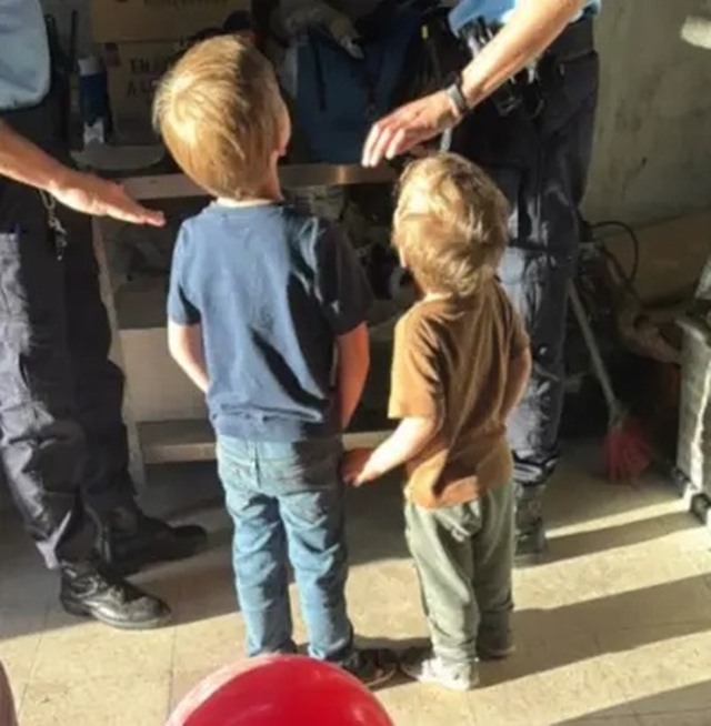 picture-shows-boys-aged-3-1284-6071-5598-1779425060