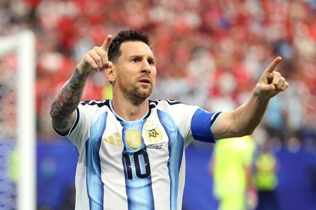 1782172931-659eef7b44-messi-1-82573-width698height465
