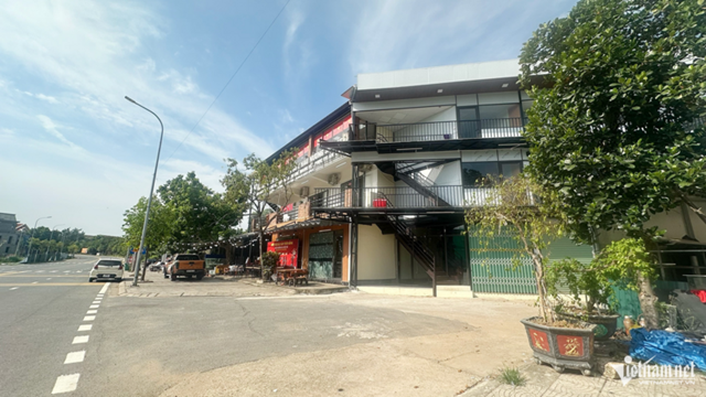 hai-san-cua-hang-de-khong-tra-tien-06274258