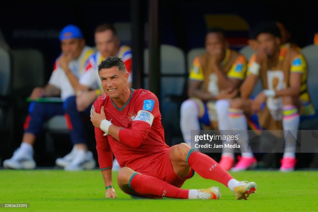 Tinh-huong-HOT-Bo-dao-Nha---Colombia-Ronaldo-om-vai-dau-don-hut-sieu-pham-ronaldo-b--------o-nha-colombia-6-495-1200-1782611346-514-width2048height1366
