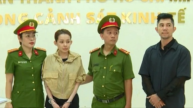 luong-bang-quang-bat-khoc-doc-buc-thu-tam-nguyen-cuoi-cung-cua-ngan-98-truoc-khi-bi-bat-cong-an-trieu-tap-me-ruot-cua-ngan-98-lam-ro-vai-t-1760666531-293-width767height432