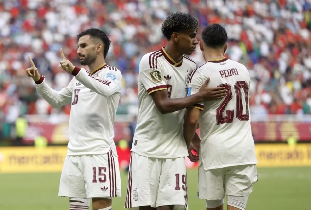 1784333271-62dc8d55f0-afp27b8h28zvv1midresfblwc2026match66uruesp-11493-width1390height939