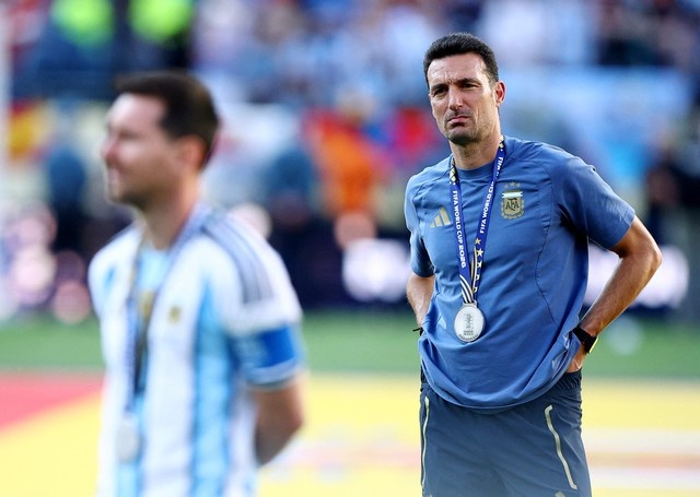 hlv-scaloni--1784506453724585113247