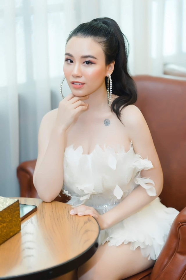 Linh-Miu-tiet-lo-cat-xe-9-chu-so-noi-mot-cau-ve-scandal-trong-qua-khu-z3024416864099_62fc6a65e80b6785657e8cb3f8438f12-1639561306-766-width852height1280