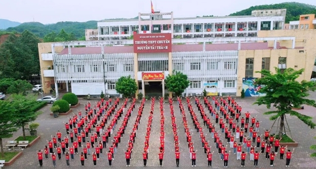 Truong-Hoc-1