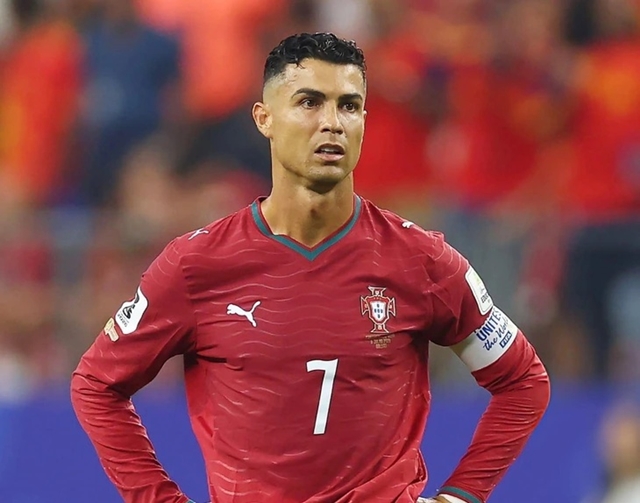 ronaldo-bo-dao-nha-tay-ban-nha-2-1783372429458634658583