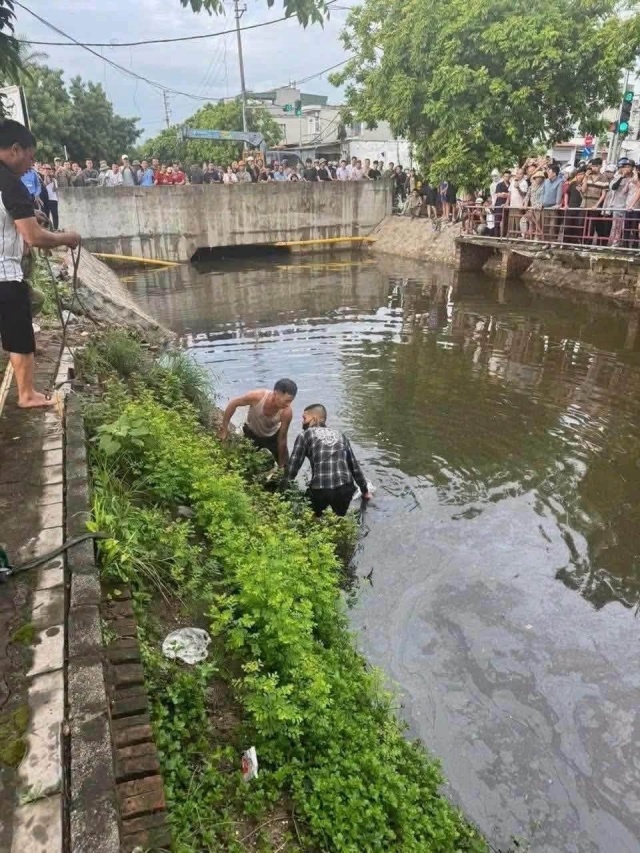 76216361648176178051322353006087564886493138n-1785596808948-1785596809340159189057