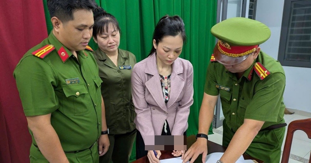 tam-giu-hinh-su-chu-co-so-nha-khoa-tuyet-chinh-102250911084333954