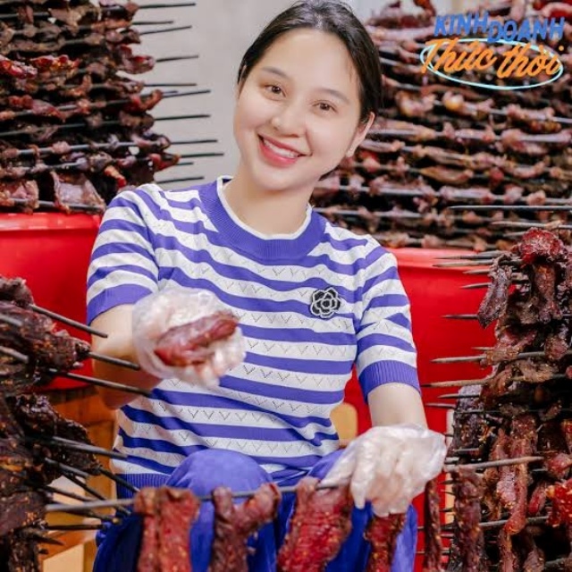 huyen-huho-nguoi-ban-thit-trau-gac-bep-moi-ngay-chot-don-nhieu-nhat-tren-tiktok-nho-tan-dung-cong-thuc-bi-mat-tu-me-20230413163241184