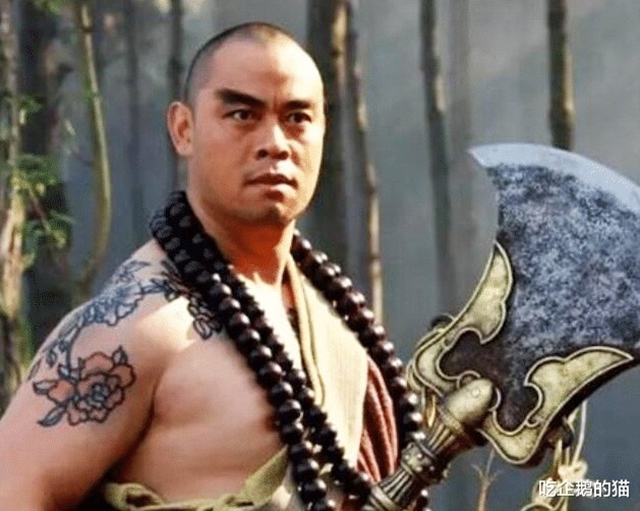 lo-tri-tham-kinh-dien-u50-co-bap-cuon-cuon-di-xe-sang-o-biet-thu-ben-vo-dep-kem-21-tuoi-20211202162736415