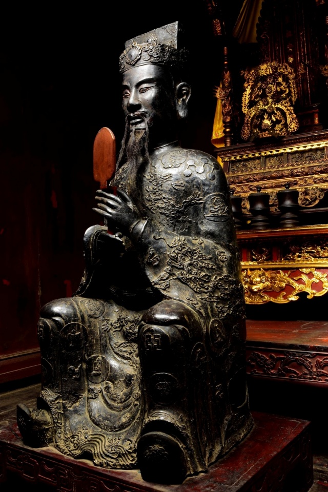 Tượng_vua_An_Dương_Vương_tại_đền_Cổ_Loa,_Đ&ocirc;ng_Anh,_H&agrave;_Nội