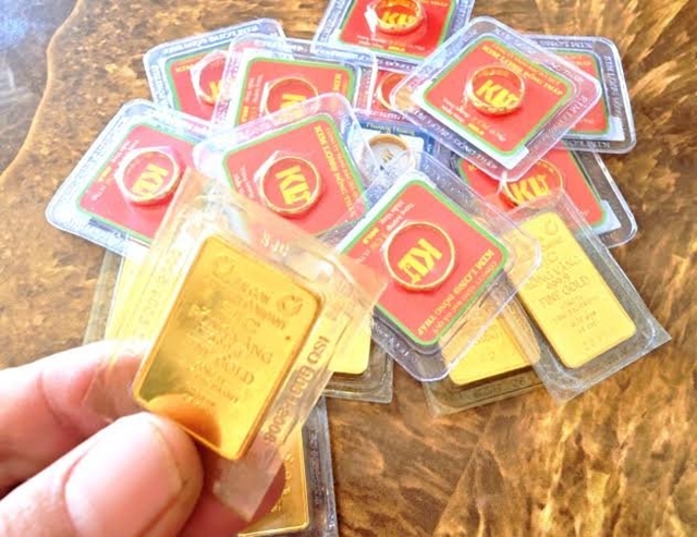 gia-vang-hom-nay-29122025-sut-giam-manh-185251229084033806