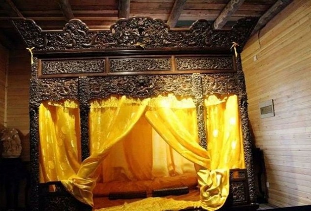 bi-mat-dong-troi-ve-dien-tich-phong-ngu-cua-hoang-de-trung-hoa-20201113224812162