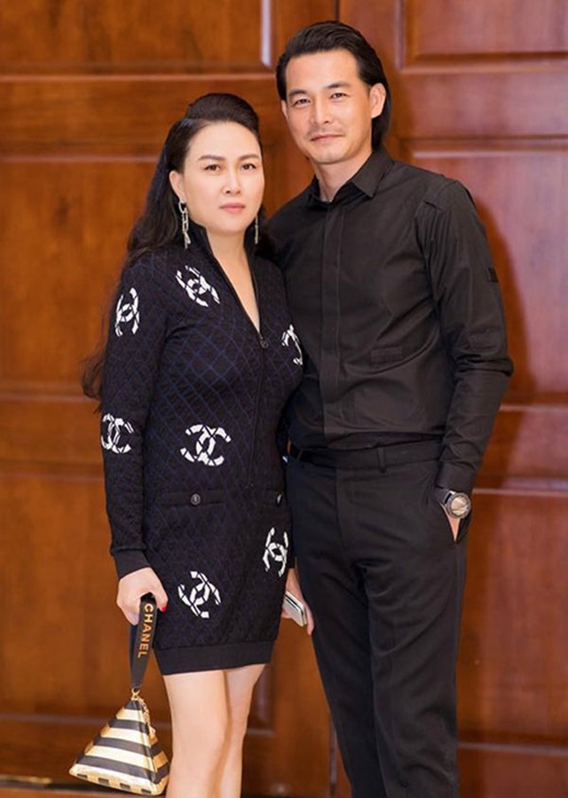 quach-ngoc-ngoan-va-phuong-chanel-tai-hop-215250513113038874
