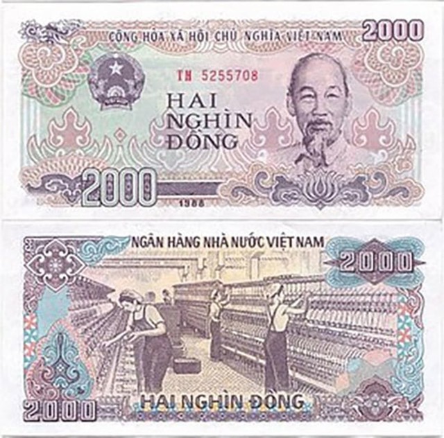 nu-cong-nhan-to-tien-2-nghin-dong-4-1689577324