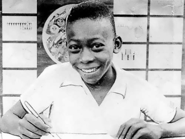pele-4-168-1672366292942642507819