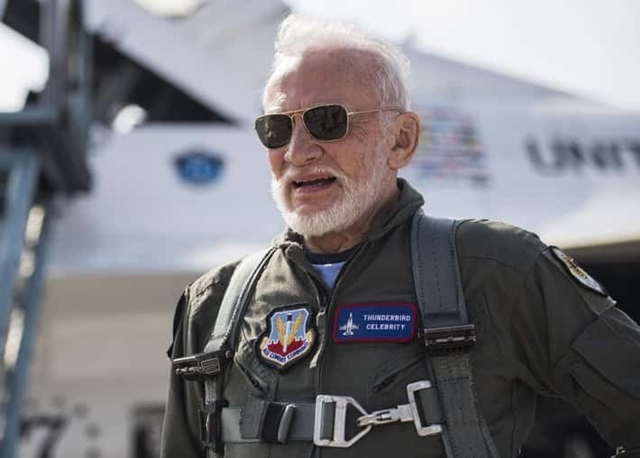 aldrin-sold-cars-after-leaving-the-air-force-photo-u2-1788859209029-1788859209253243109264
