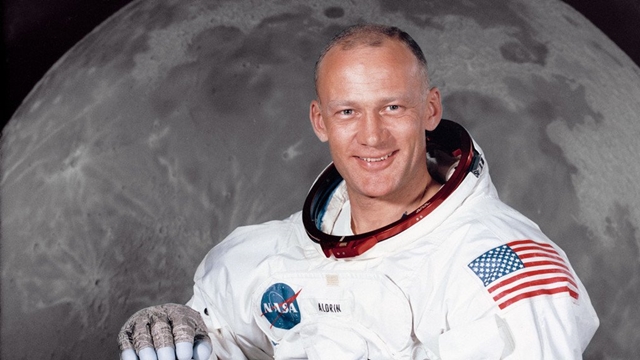 buzz-aldrin-marquee-1-1788859207975-1788859208272977415399