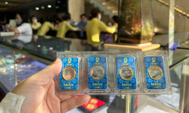 lai-khung-nho-mua-vang-ngay-via-than-tai-1 (1)