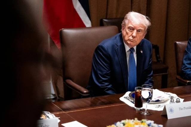 ong-trump-ra-thoi-han-2-tuan-de-nga-va-ukraine-cham-dut-xung-dot-1 (1)