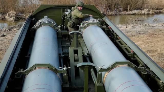 ukraine-lo-so-nga-co-the-sap-ban-ten-lua-oreshnik (1)