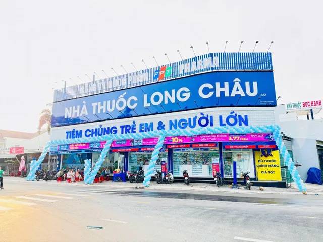 fpt-long-chau-bi-nu-nhan-vien-an-trom-hon-2000-hop-thuoc