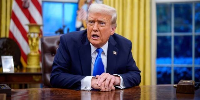 tong-thong-trump-noi-ong-putin-dang-dua-voi-lua