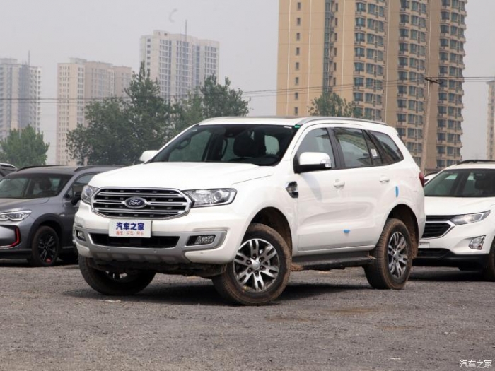 Ford Everest có thêm động cơ xăng 2.3L mới công suất mạnh chưa từng thấy