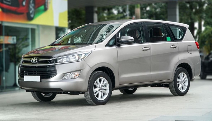 Toyota Innova giảm giá xả hàng, giá sắp ngang bằng Mitsubishi Xpander