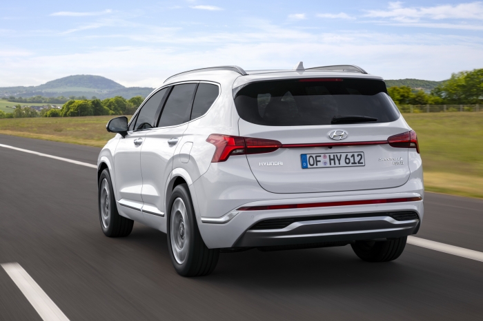 5 vũ khí bí mật giúp Hyundai Santa Fe 2020 'đè bẹp' Honda CR-V, Mitsubishi Outlander