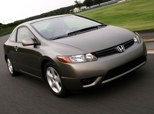 Có nên mua Honda Civic cũ tầm 300 triệu không?