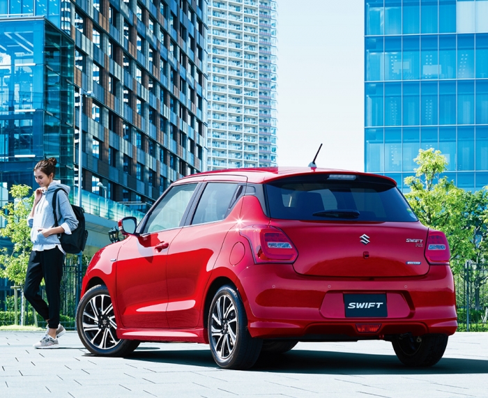 Suzuki Swift 2020 mở bán với mức giá siêu hấp dẫn để cạnh tranh với Toyota Yaris