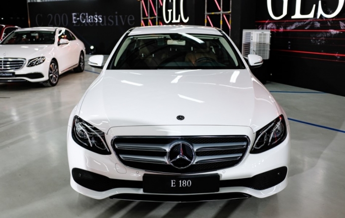 Mercedes-Benz E180 2020: Xe sang hạng D về giá 2 tỷ, tội gì không mua luôn