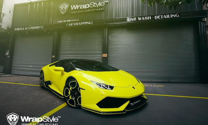 Lamborghini Huracan biển 'san bằng tất cả' lột xác ngoại thất với màu nổi  bật