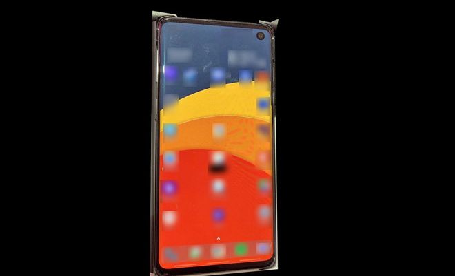 Galaxy S10 “bằng xương bằng thịt