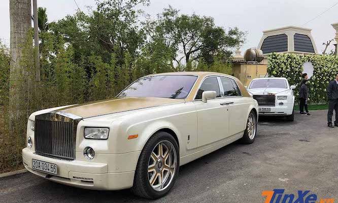 Nam Định: Cặp đôi Rolls-Royce Phantom biển đẹp bất ngờ cùng nhau xuất hiện