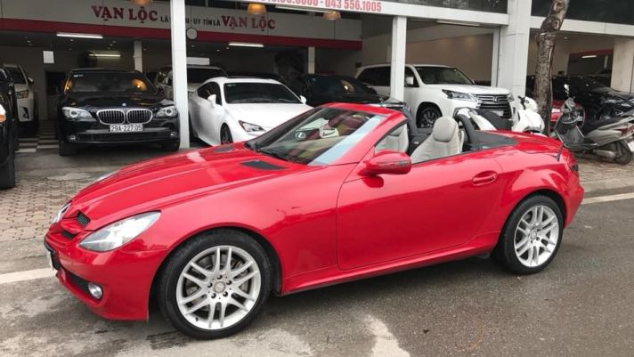 Gần Tết, xe dân chơi Mercedes-Benz SLK 2010 hạ giá dưới 800 triệu đồng