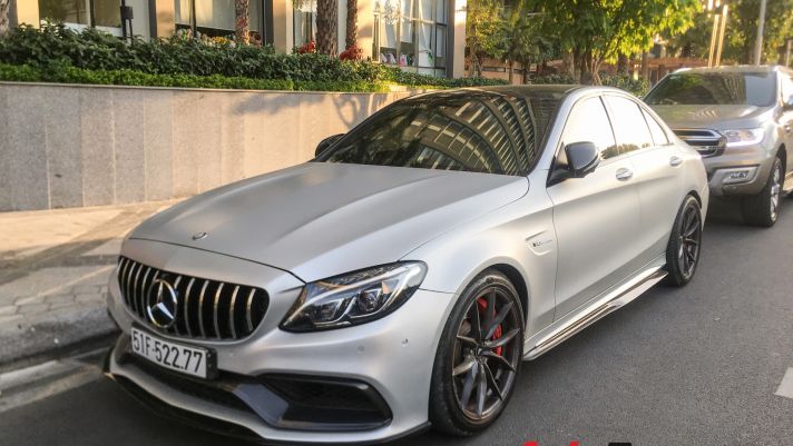 Đại gia Sài Gòn thích mua lại xe của Cường Đô-la tân trang Mercedes-AMG C63S độc nhất Việt Nam