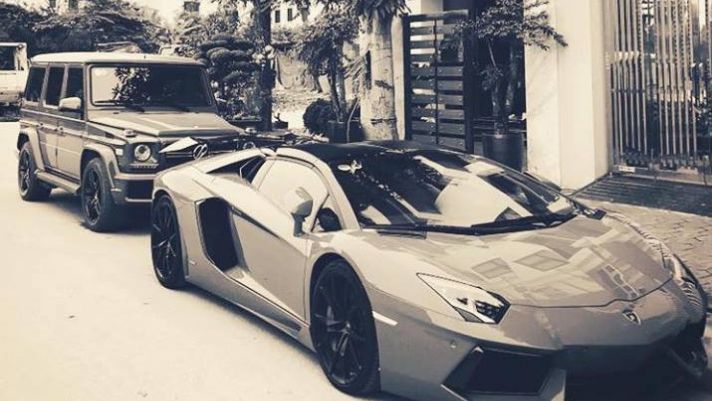 Đại gia đồng hồ chục tỷ Hà Nội sắm bộ đôi xe 'khủng', thêm Lamborghini Aventador Roadster thứ 2 độc hơn chiếc trước